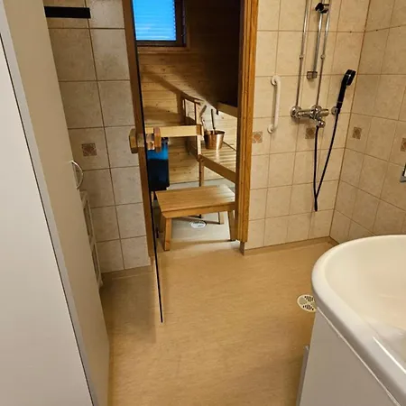 - Private Sauna, Free Parking, Balcony And Free Wifi Apartment *