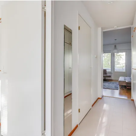 - Private Sauna, Free Parking, Balcony And Free Wifi Apartment Rovaniemi