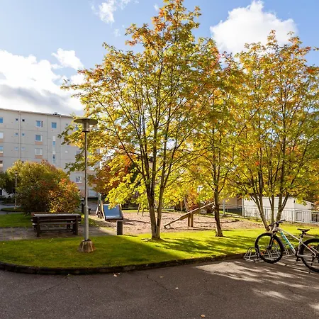 Apartment - Private Sauna, Free Parking, Balcony And Free Wifi *