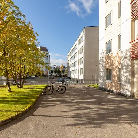 - Private Sauna, Free Parking, Balcony And Free Wifi Apartment *