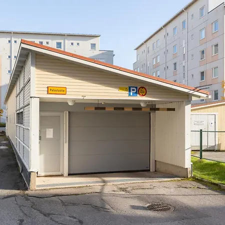 - Private Sauna, Free Parking, Balcony And Free Wifi Apartment *